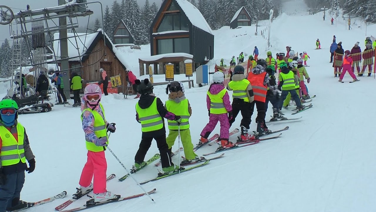 LYŽIARSKÉ KURZY ZAPLNILI SVAHY