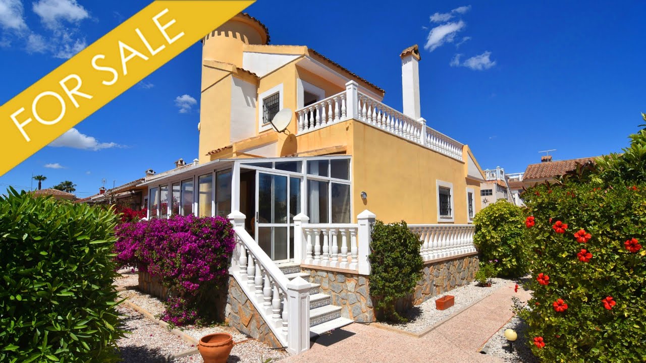 Mediterranean Villa | 348700€ | El Horizonte | 800 Metres To The Beach - Costa Blanca|Playa Flamenca