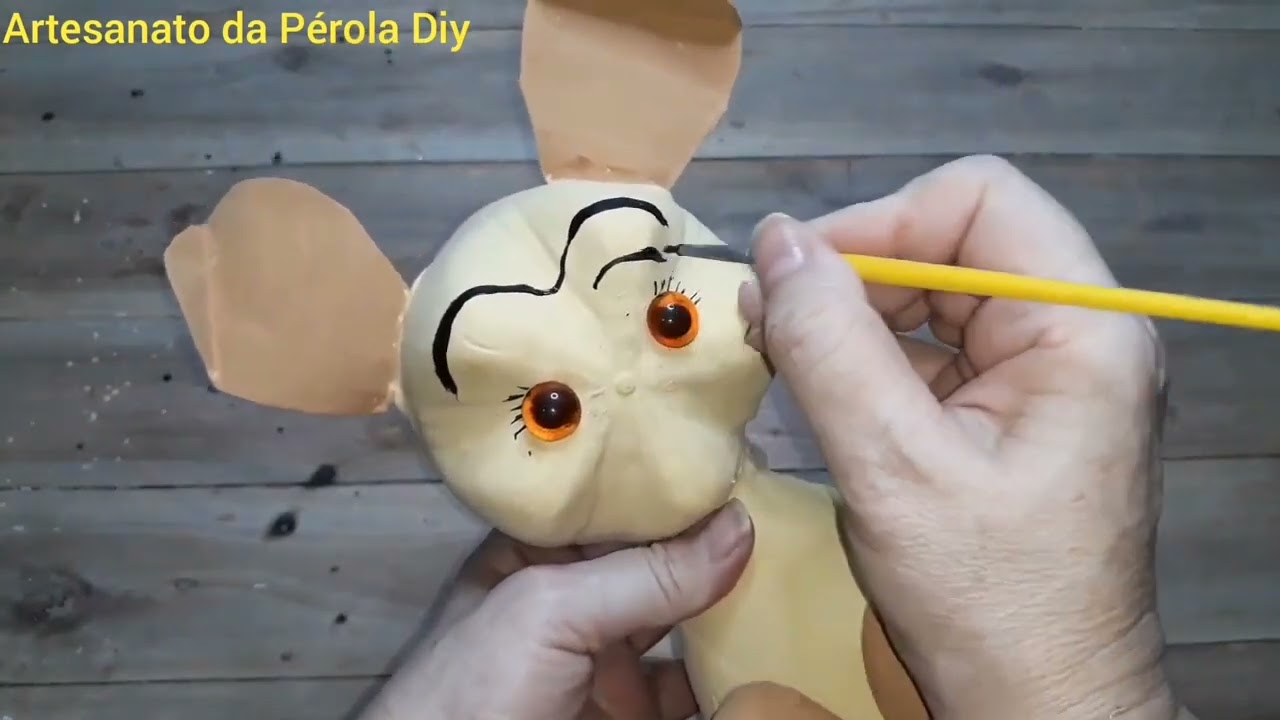 Não jogue no lixo garrafa pet.  use sua criatividade e Recicle