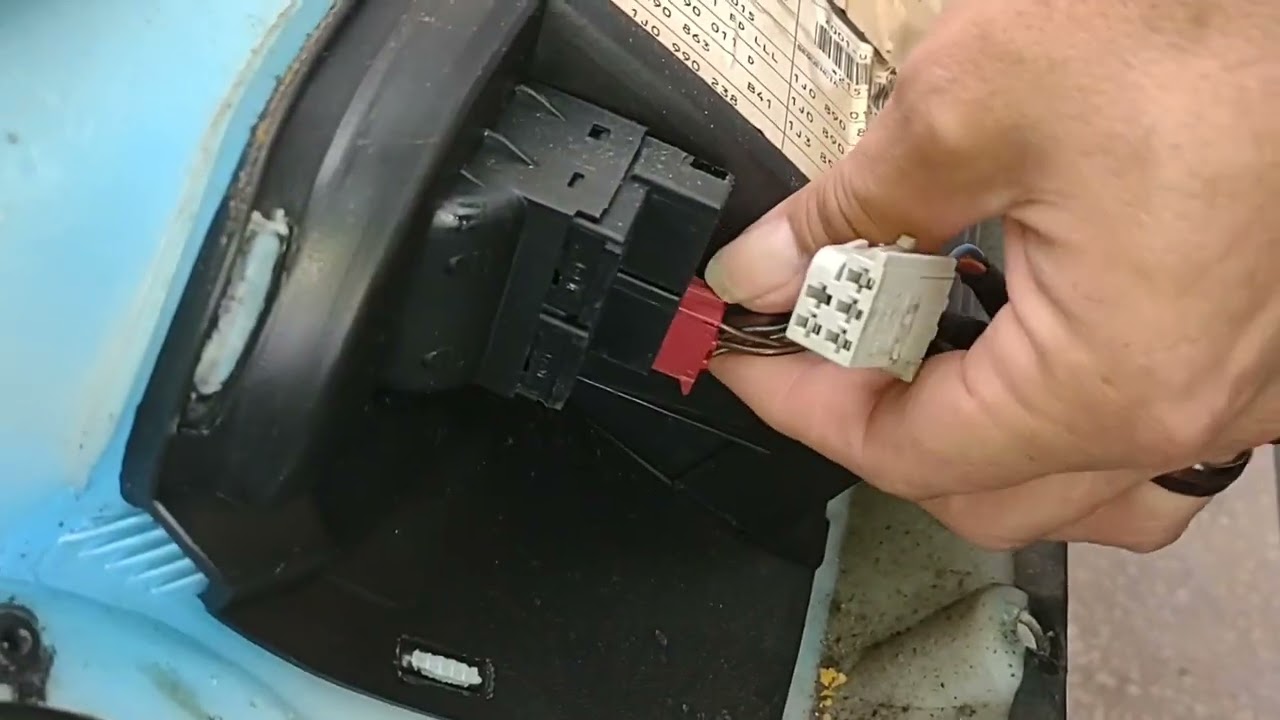VW Mk4 GTI door latch replacement