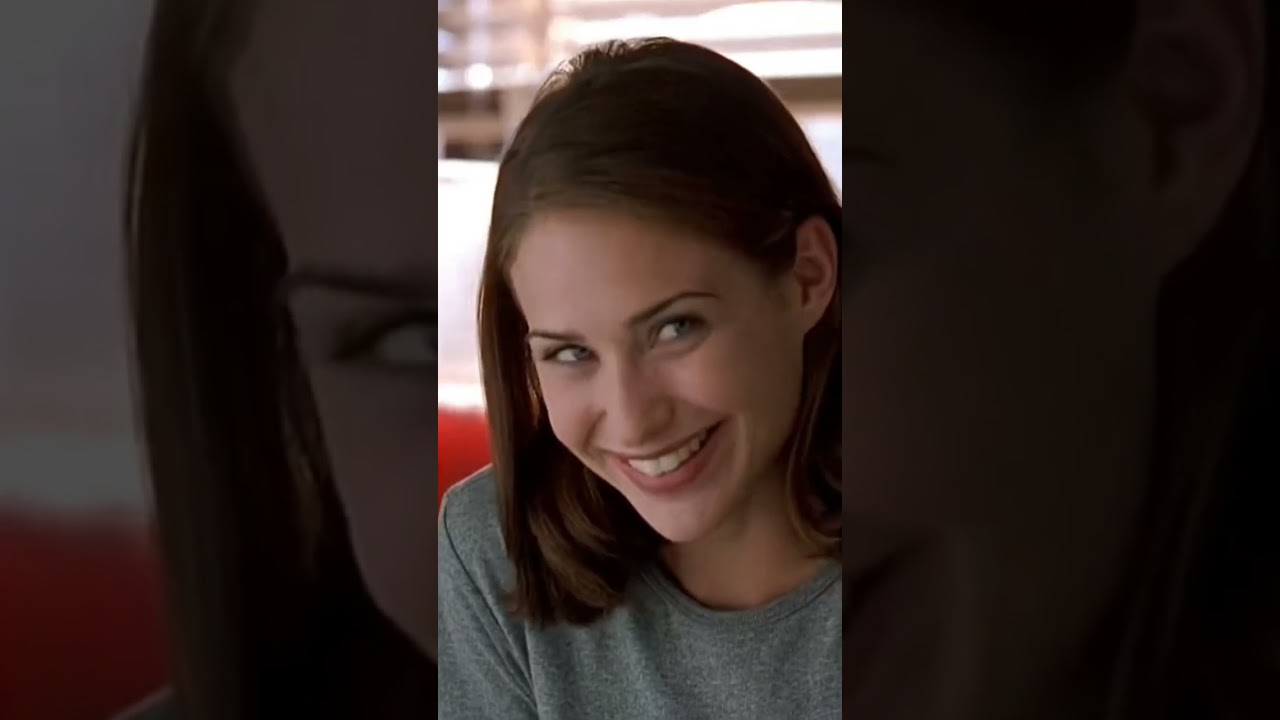 Claire Forlani reportedly landed the role after a chemistry 