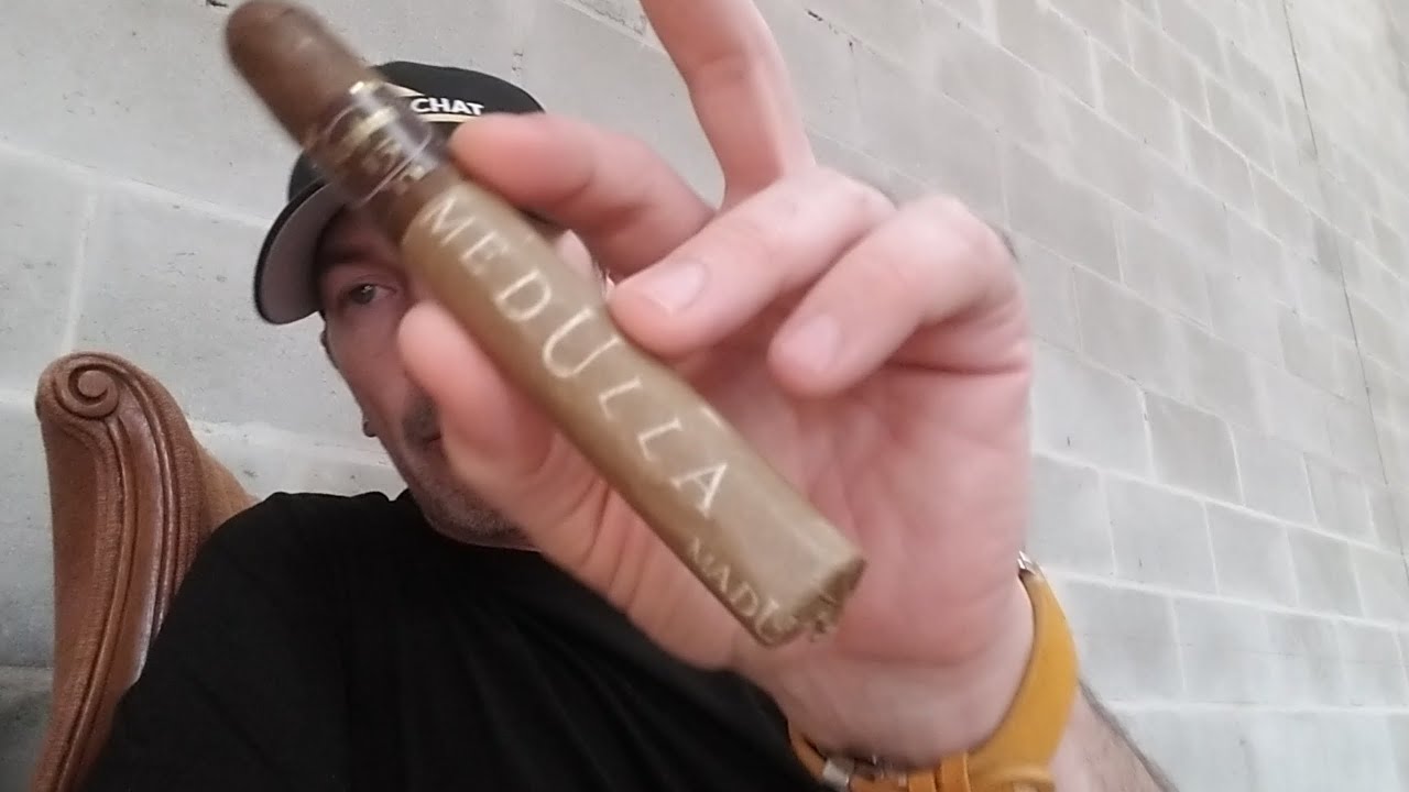 Asylum 13 Medulla Maduro (6x52) Cigar Review