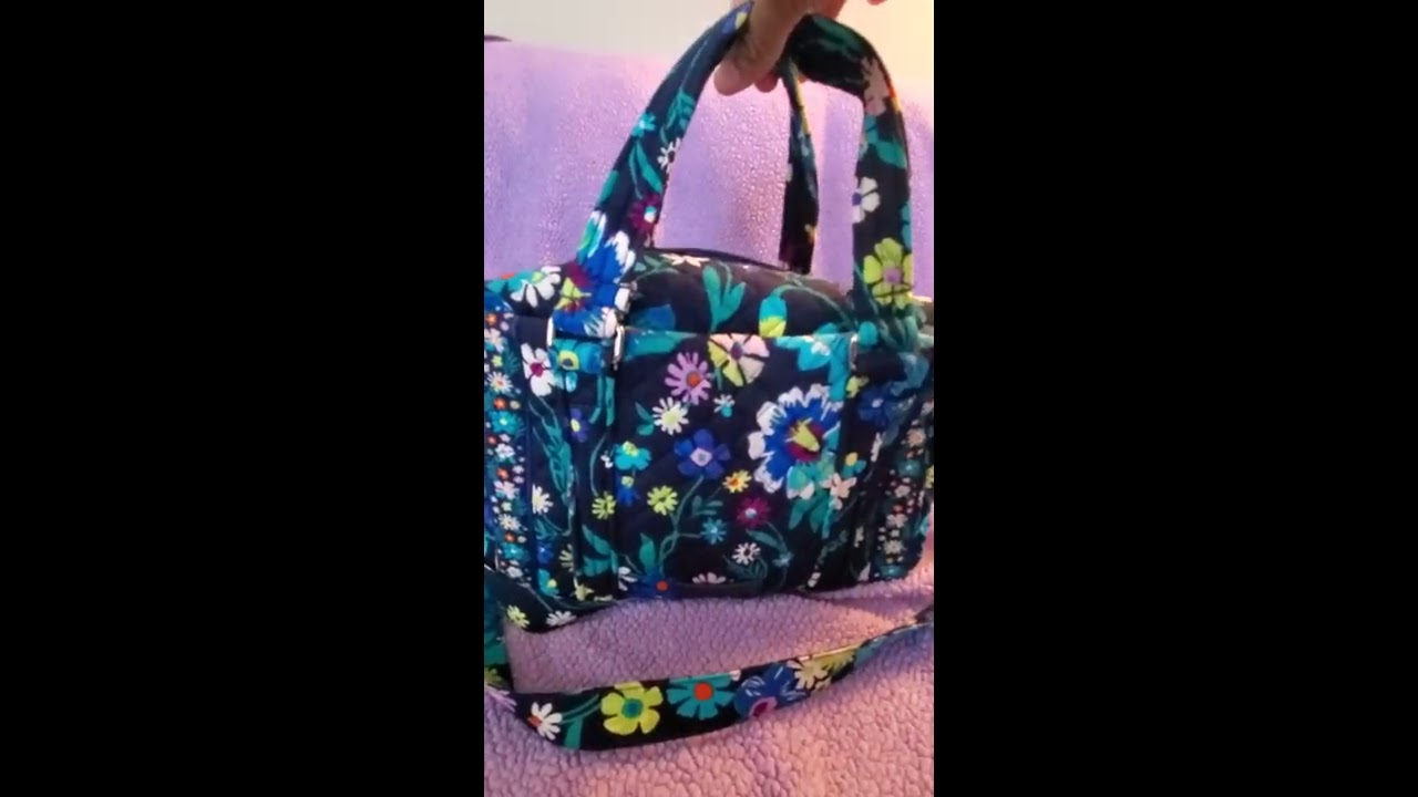 What's in my Vera Bradley Iconic 100 Handbag #verabradley