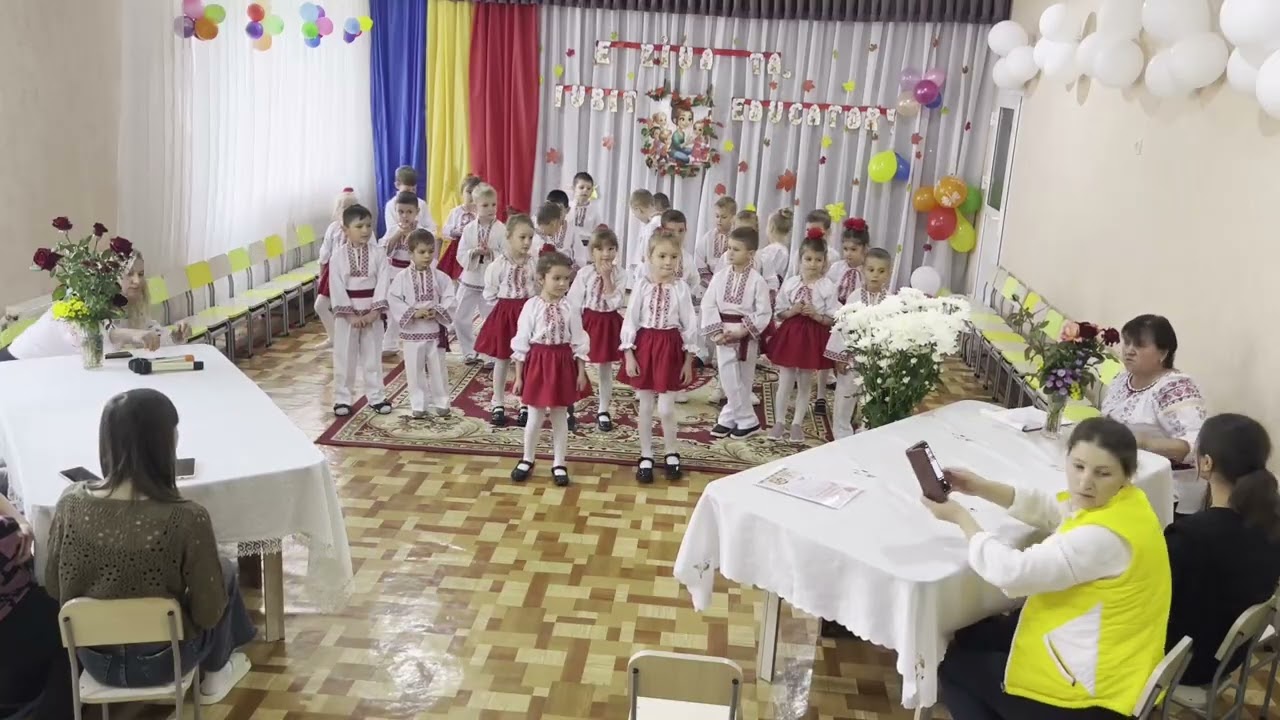 ,,E ZIUA TA, IUBIT EDUCATOR!,, gr  ,,PRIETENIEA,, IET ,,ROMANIȚA,, s  Rădoaia