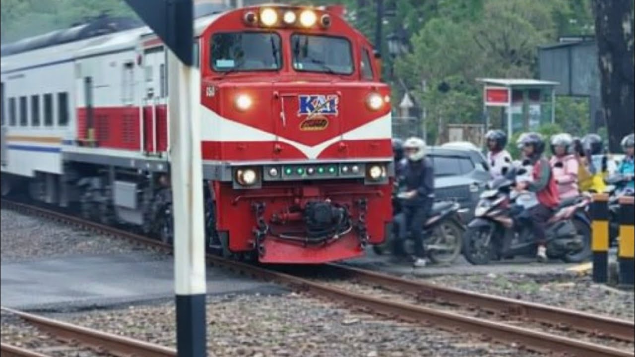 Sepur ❗❗❗ Kereta  Api Indonesia #keretaapi 
