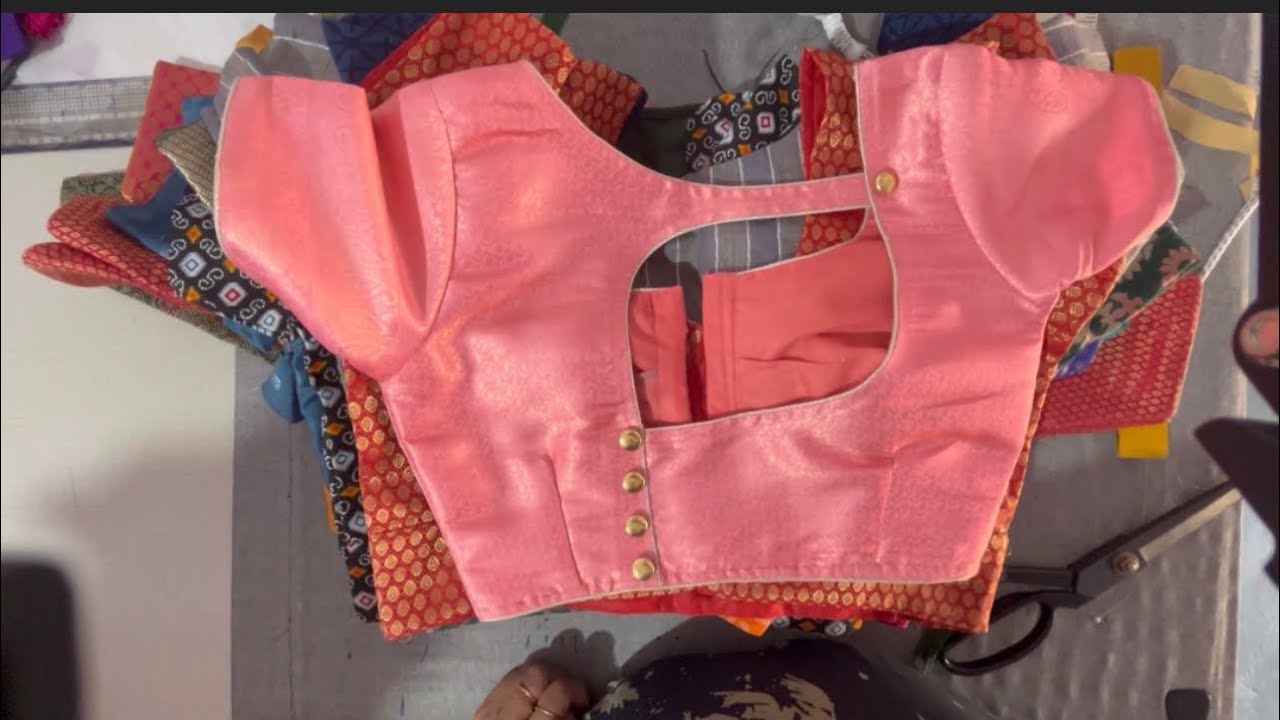 ಇಷ್ಟೊಂದು ಬ್ಲೌಸ್ stitching ಮಾಡಿರೋದು ಯಾರು ಮತ್ತೆ ಎಷ್ಟೊಂದು ಡಿಸೈನ್ ಬ್ಲೌಸ್ stitching ಮಾಡಿದ್ದಾರೆ ನೋಡಿ