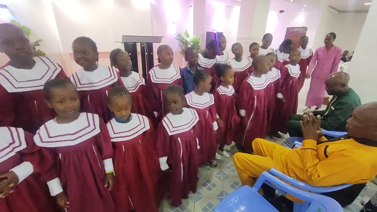 Itengenezeni Njia Ya Bwana