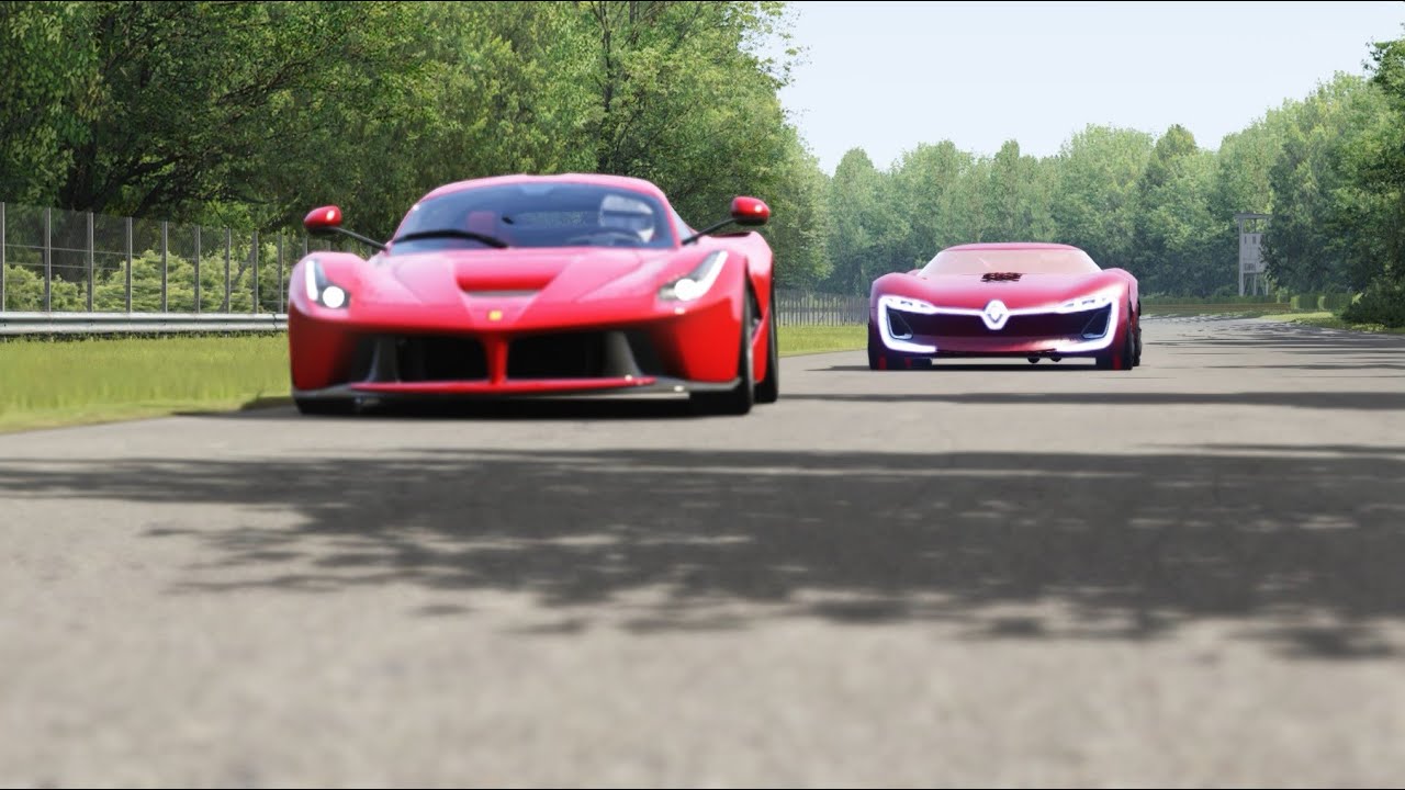 Renault Trezor vs Ferrari LaFerrari at Monza Full Course