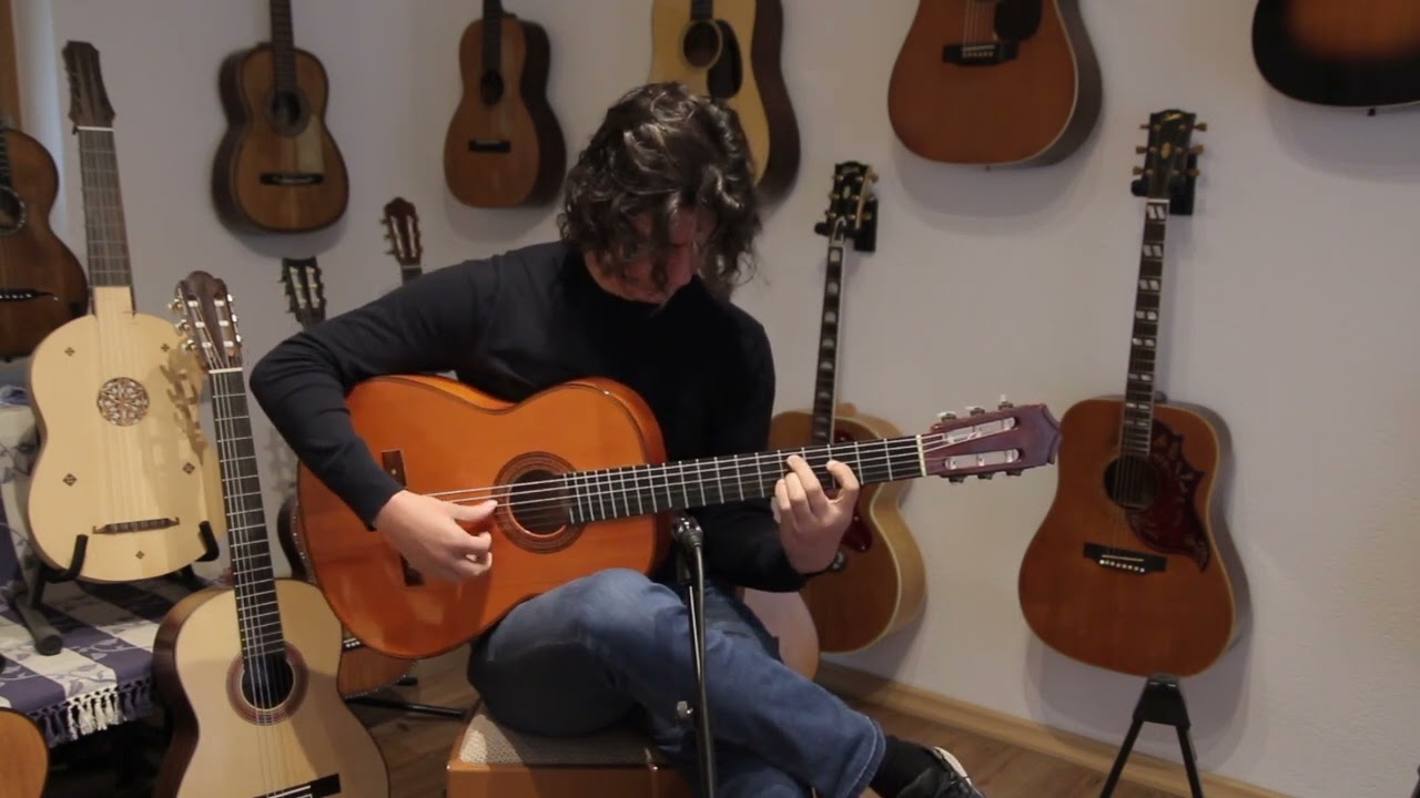 Pedro Maldonado 1993 flamenco guitar - traditionally built - great dynamic and punchy sound