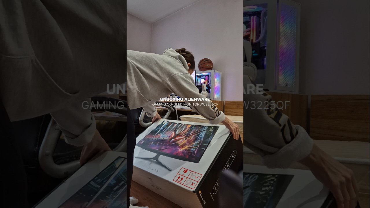 👽 UNBOXING DELL ALIENWARE AW3225QF | #shorts #gaming #gaminggear #alienware #AW3225QF