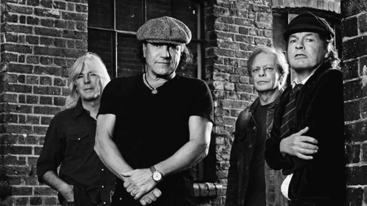 AC/DC Interview with Roxy