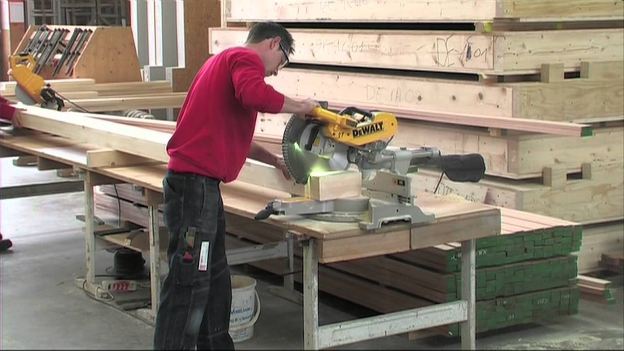 DEWALT® Belgique |  Scie à onglets DEWALT - DWS780