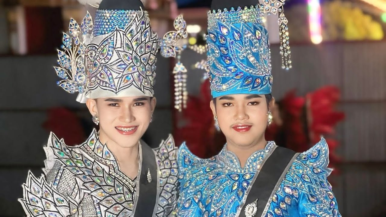 ดูด่วนๆสองพระเอกเกิดอะไรขึ้นที่งานโคราช