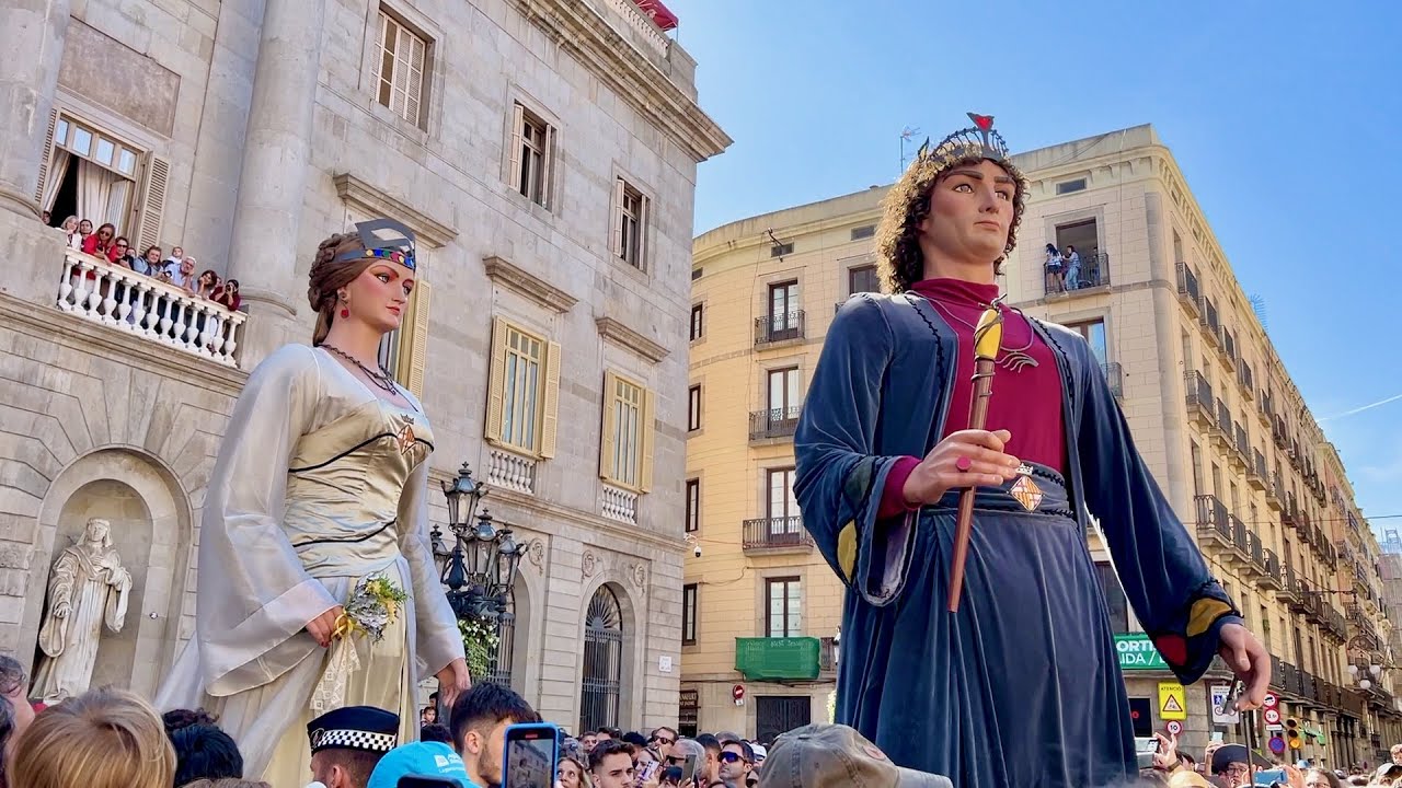 BALLS de l’ÀLIGA i dels GEGANTS amb la BANDA MUNICIPAL de BARCELONA (Festes de la Mercè 2023)