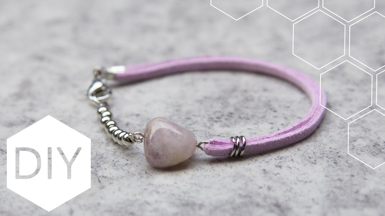 DIY sieraden maken met Kralenhoekje - Faux suede armband