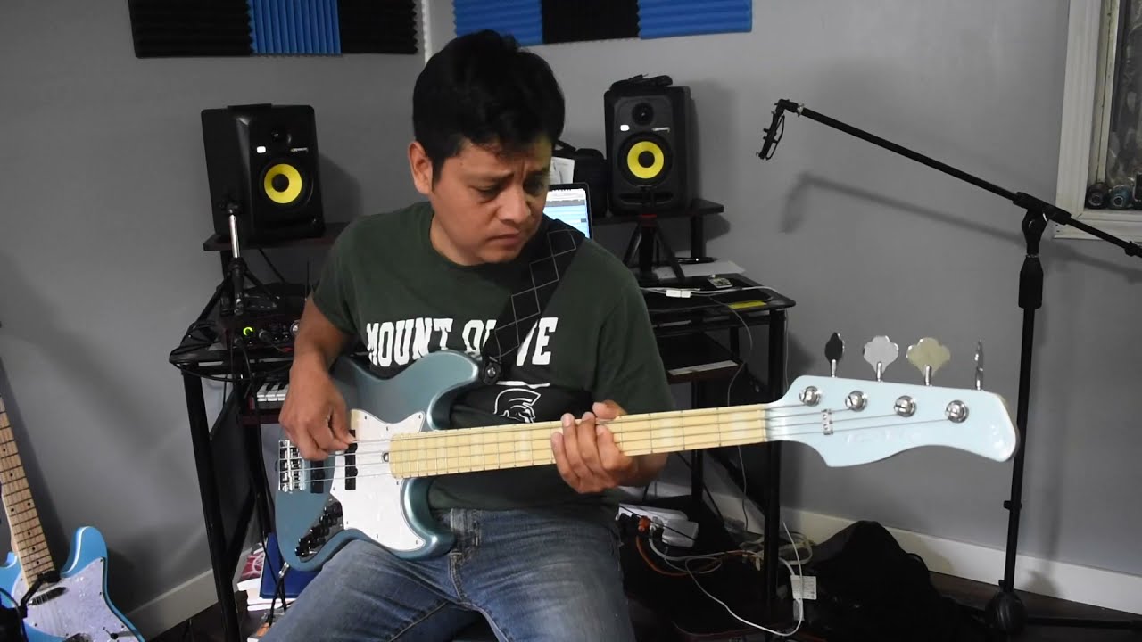 Hay libertad en casa de Dios - Art Aguilera (cover de bajo)