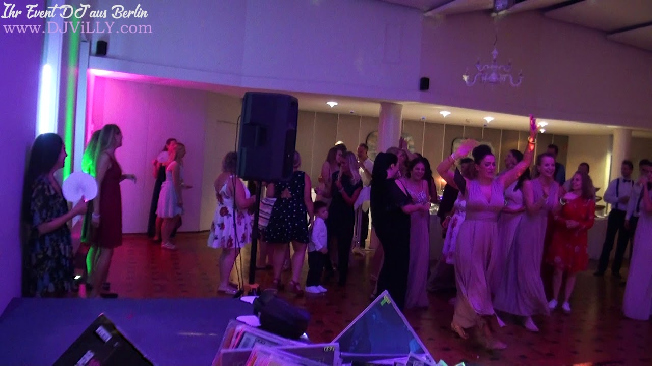 Brautstrau&szlig; werfen Hochzeit