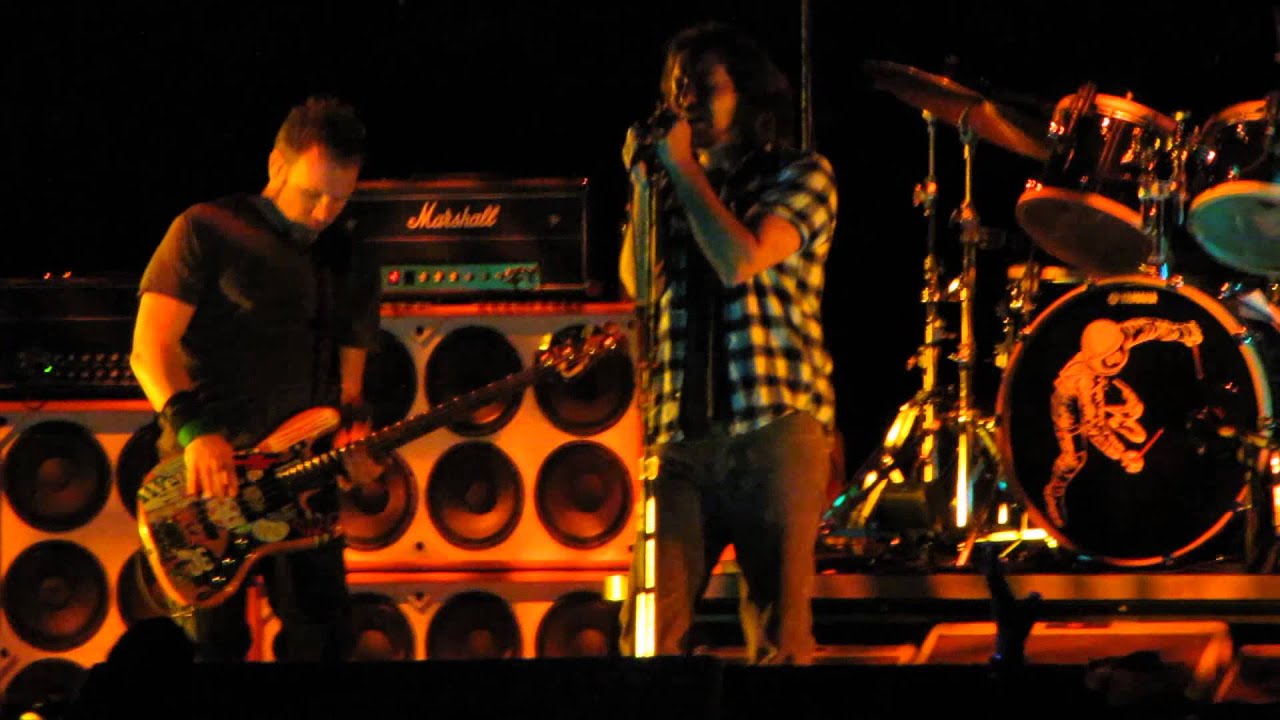 Pearl Jam: In My Tree [HD] 2010-05-17 - Boston, MA