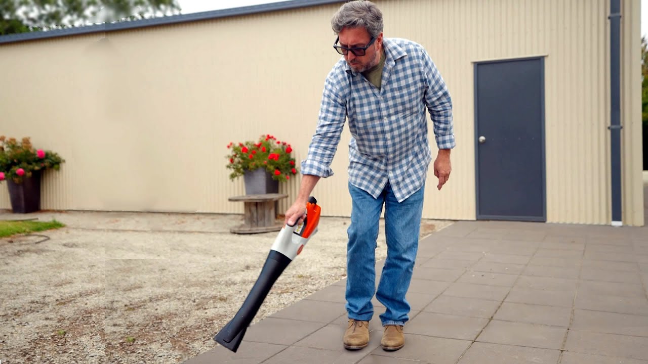 The Garden Gurus - Compact Clean Up Solution - Stihl