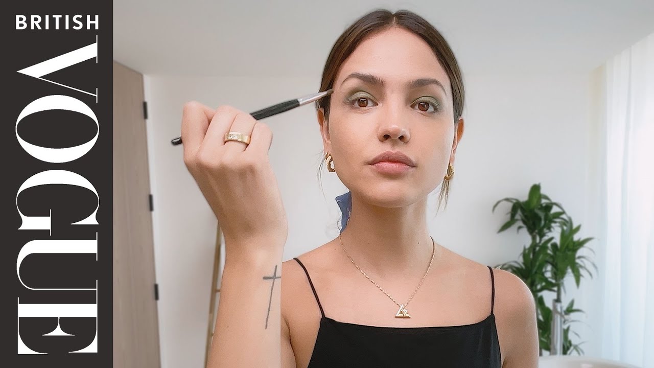 Eiza González’s Guide to a Day-To-Night Bright Summer Eye | Beauty Secrets | British Vogue