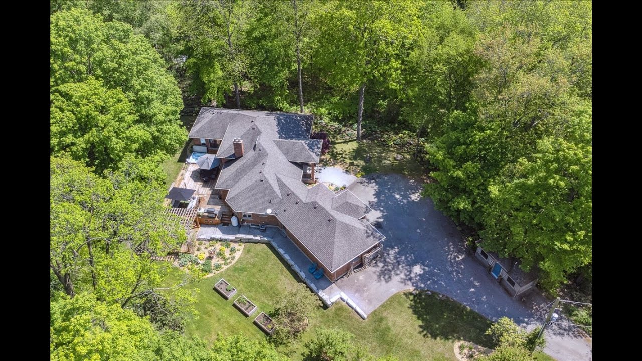 460 Golf Road - Paris