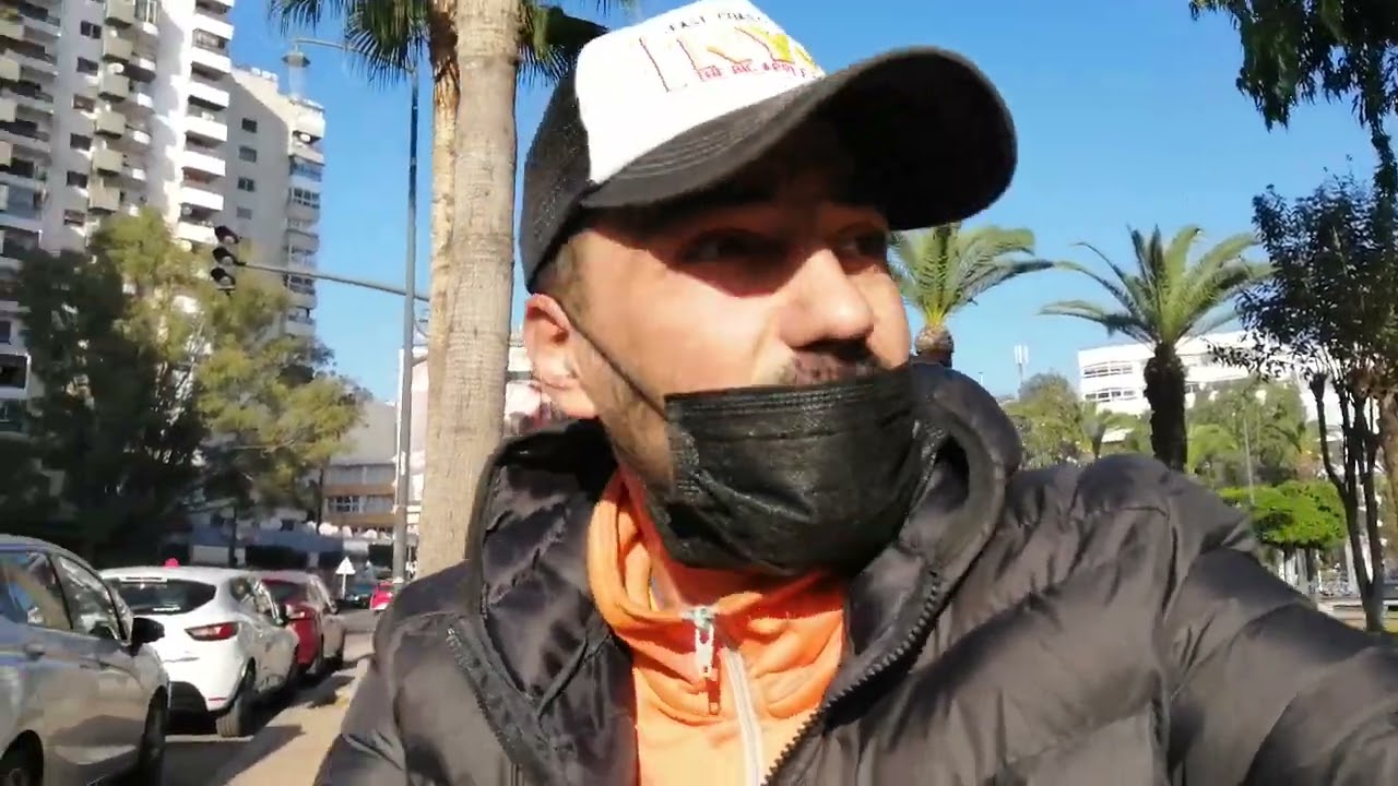 Partager حشوما مول طاكسي في مطار مراكش نصب على سائح أجنبي يوتوبر مشهور