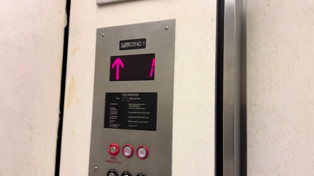 EPIC MOTORS: Dover Hydraulic Elevators at JCPenney at Oxford Valley Mall in Langhorne, PA