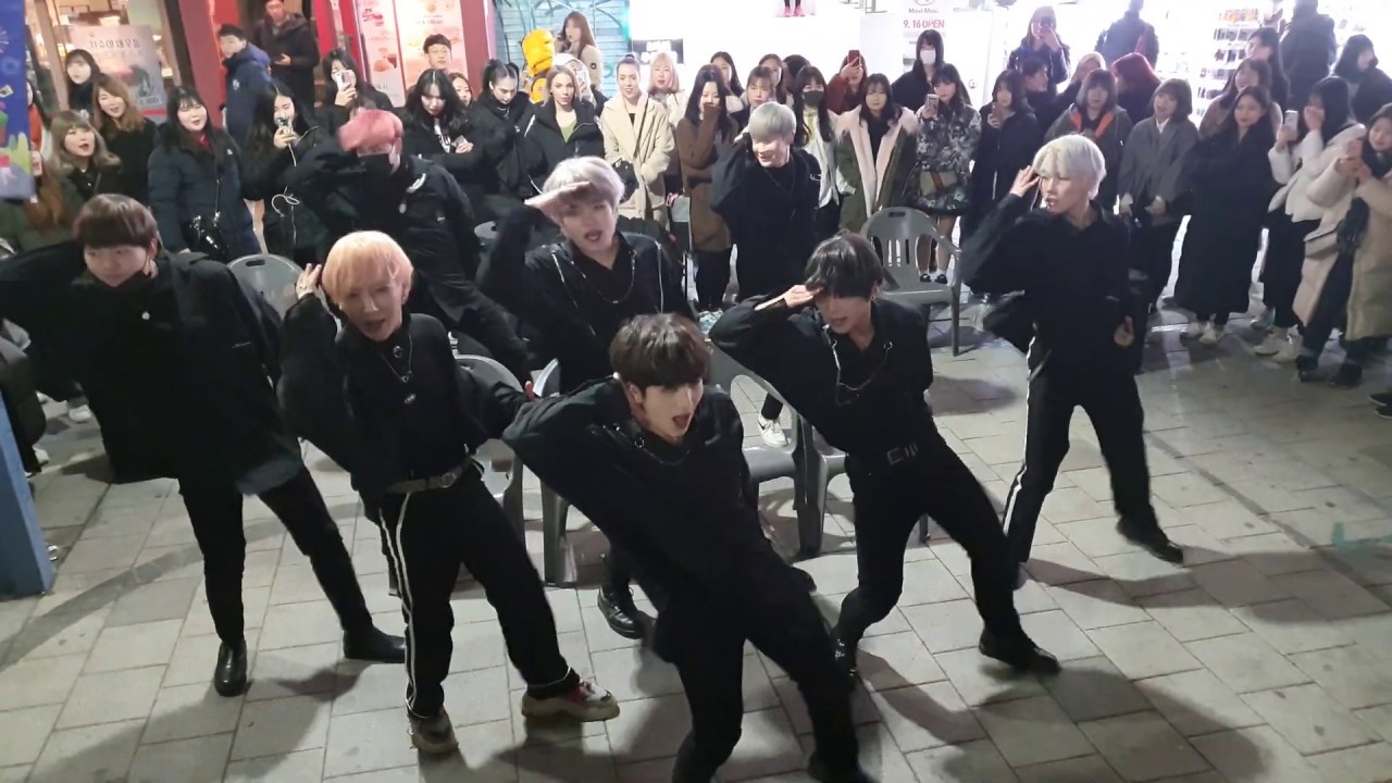 20191121. KINGDOMS CREW🤗. SEVENTEEN 'PRETTY U' 'VERY NICE' COVER. FANTASTIC BUSKING IN SYNC.