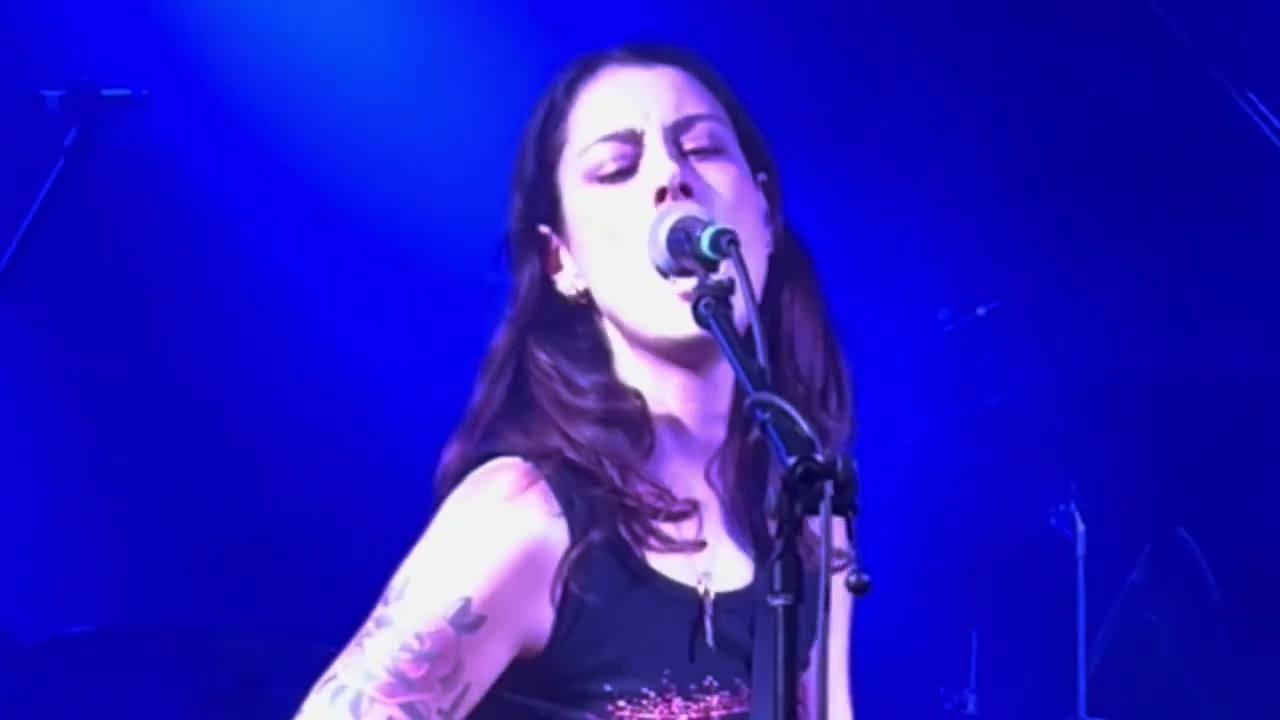 Grace Cummings - Everybody’s Somebody (live at the Crowbar, Sydney, 28 November 2024)