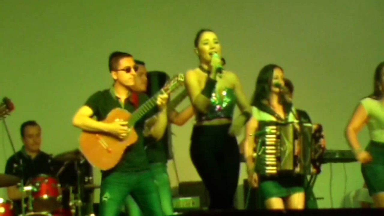 Para que Volviste Paola Jara en vivo