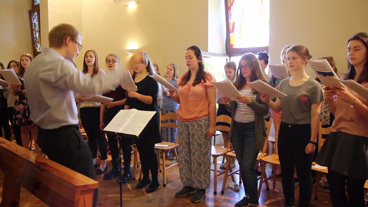 Idźcie na cały świat i nauczajcie wszystkie narody - schola VI Urszulańskich Dni Młodych 2017
