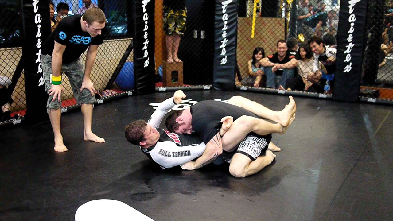 2011 No-Gi Festival Intermediate 89.2-92.9 kg Final: Brandon Kesler VS Lorne(BKKBJJ)