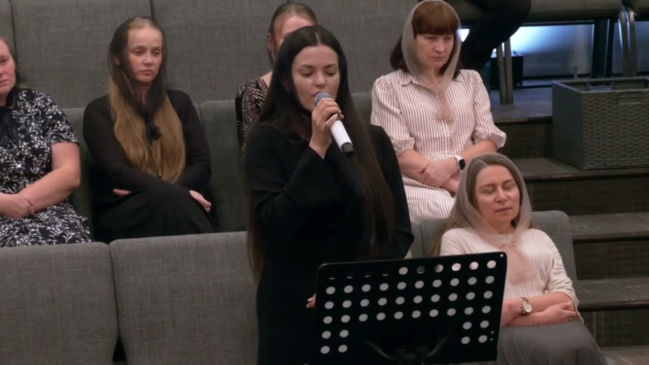 У тиші нічній, коли серце стискає смуток //Надія Гурин//