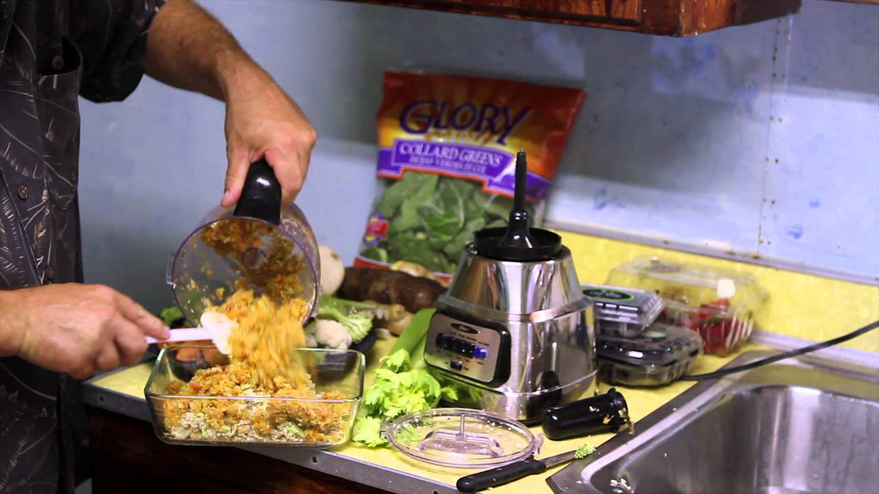 Feeding Raw Part IV:PreparingTheVegetables.mpg