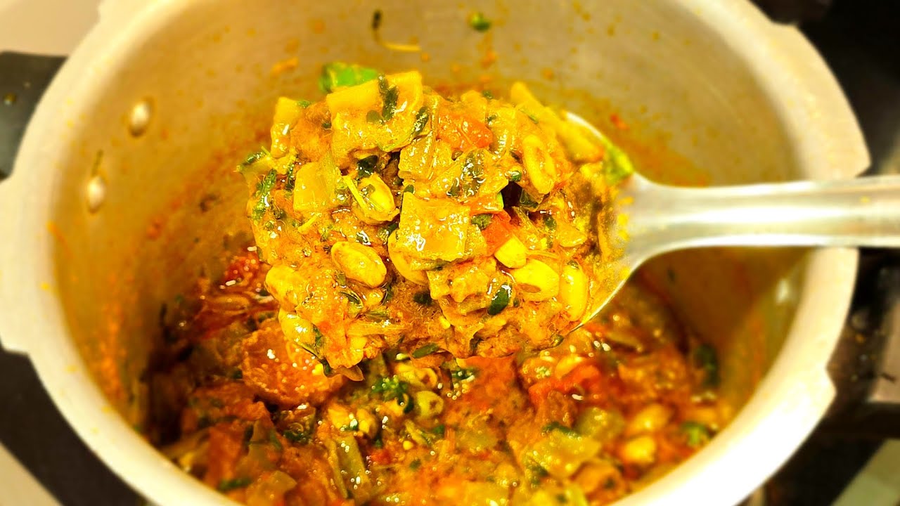 Hyderabadi Sem Ki Phalli Gosh Ka Salan #viral #trending #food #cooking #hyderabad #yt #video