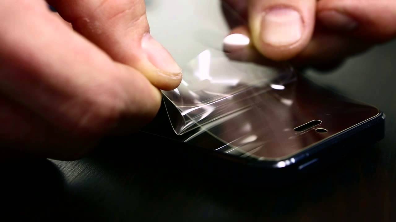 Schritt für Schritt Anleitung Displayschutzfolie anbringen - dipos - made in Germany