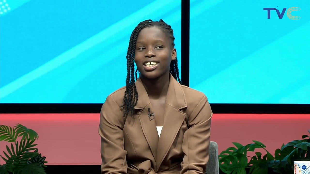 14-Year-Old Spelling Bee Champion Beats 40,000 Students Nationwide! 
