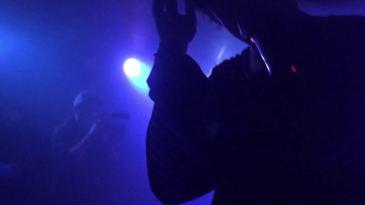 Samey - 1&rockstar steez (live@faval Brno)