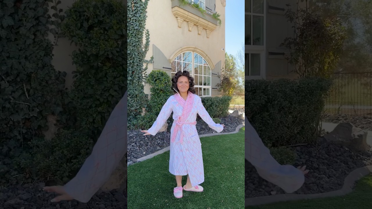 Can&rsquo;t stop smiling&hellip; I LOVE this dress....✨ @altamodabridal #notenoughnelsons #wedding #16kids