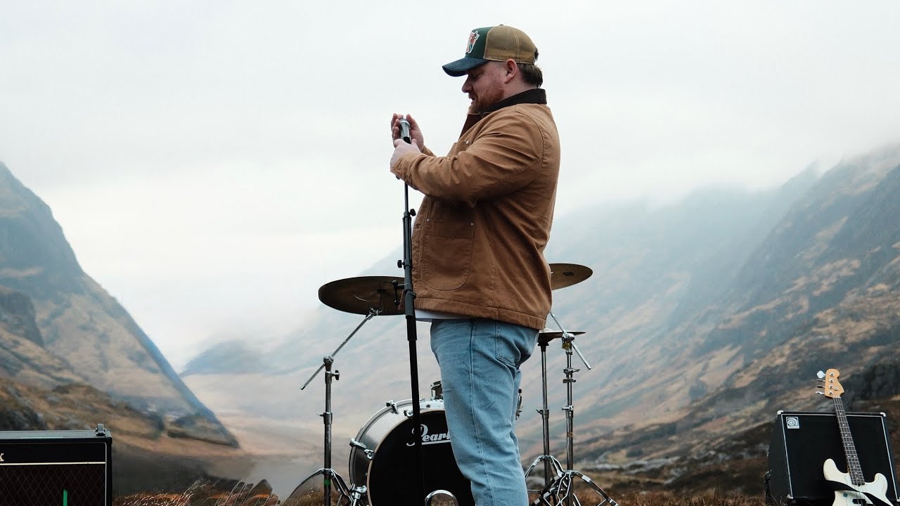 Cammy Barnes - Highland Runaway - Official Video 