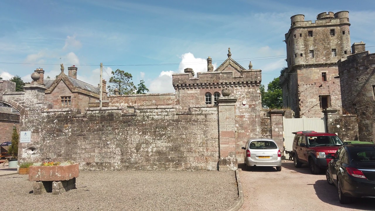 Hoddom Castle