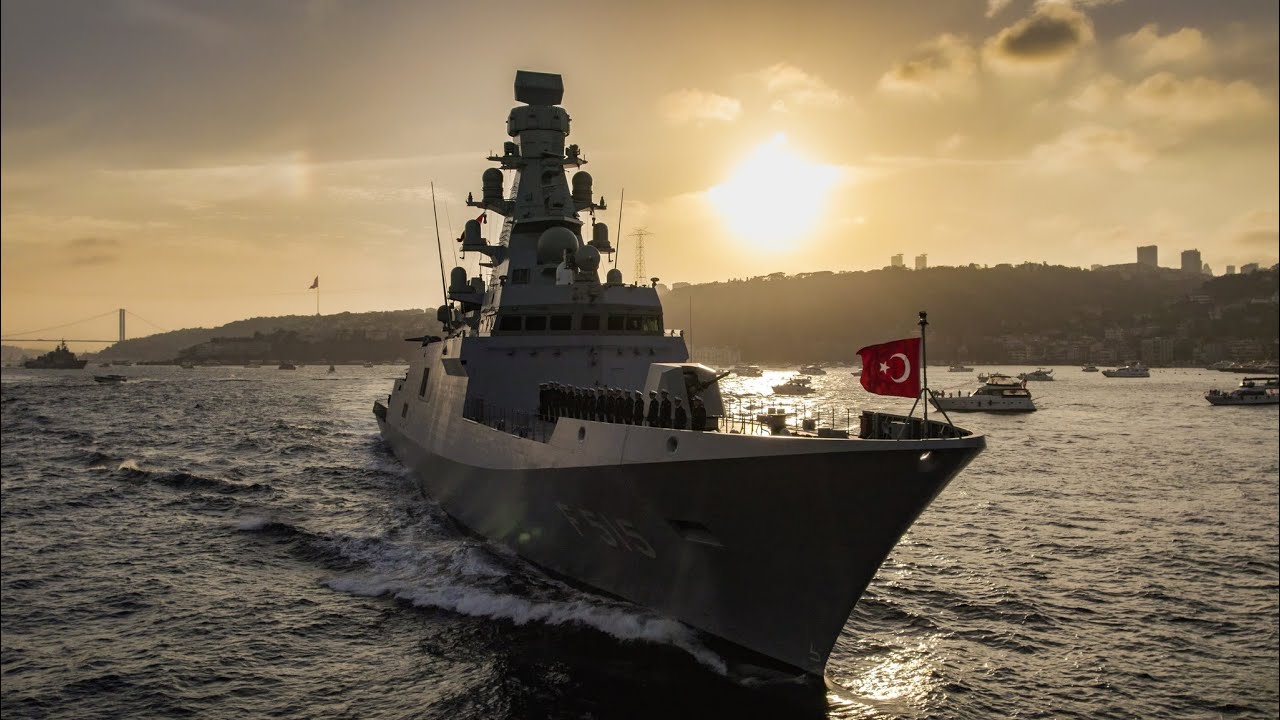 Cumhuriyet'in 100. Yılında 100 Gemi - 4K Drone Çekimi - Boğaz Geçişi - Ömer Gökçen BAYRAKCI