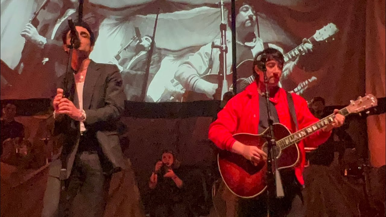hey there delilah | del water gap + tom higgenson [plain white t’s] (live in chicago 2026)