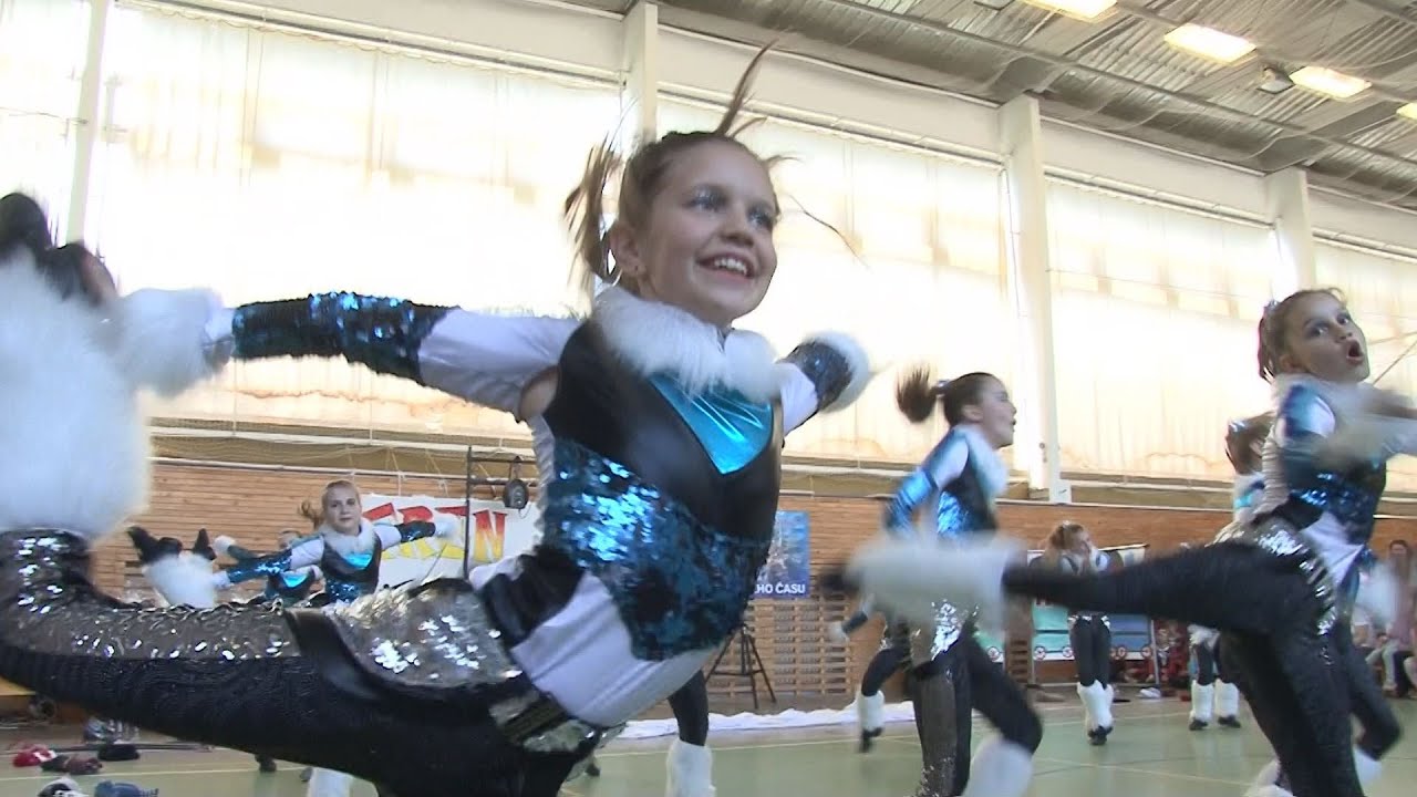 Na Fren dance se předvedlo v&iacute;ce než pět stovek tanečn&iacute;ků