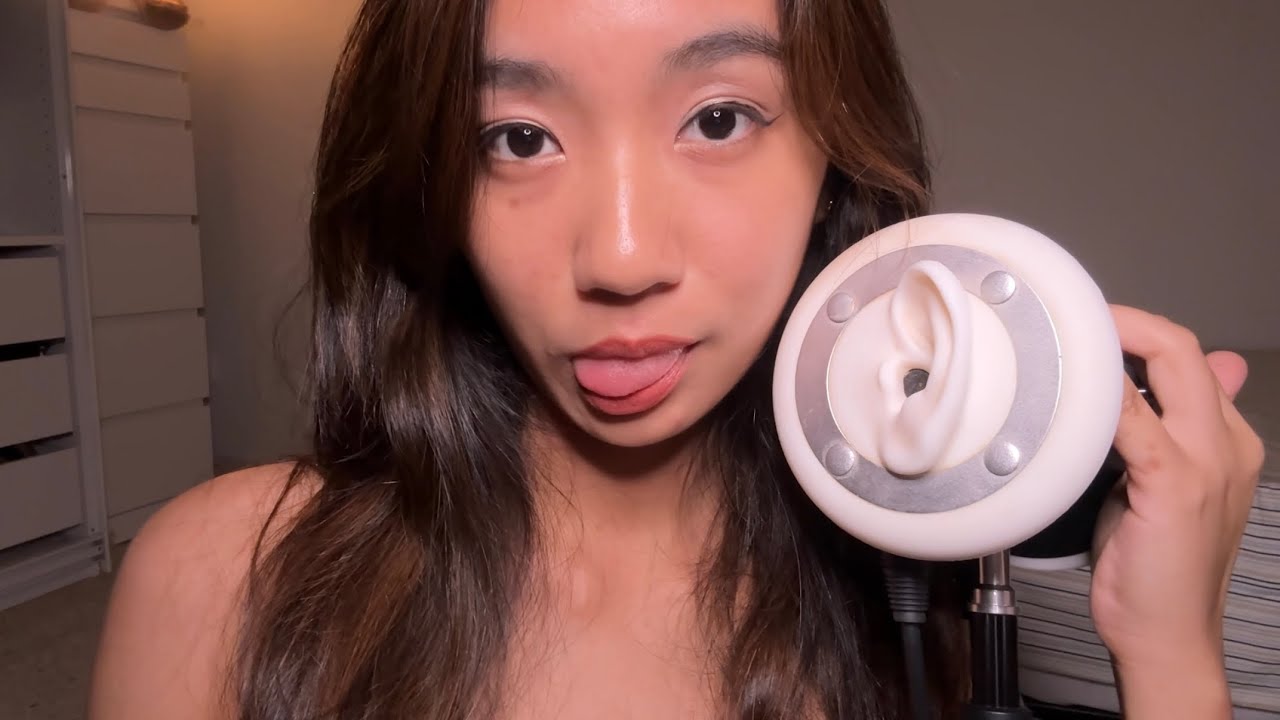 ASMR ~ DEEP MOUTH SOUNDS 👄💖✨