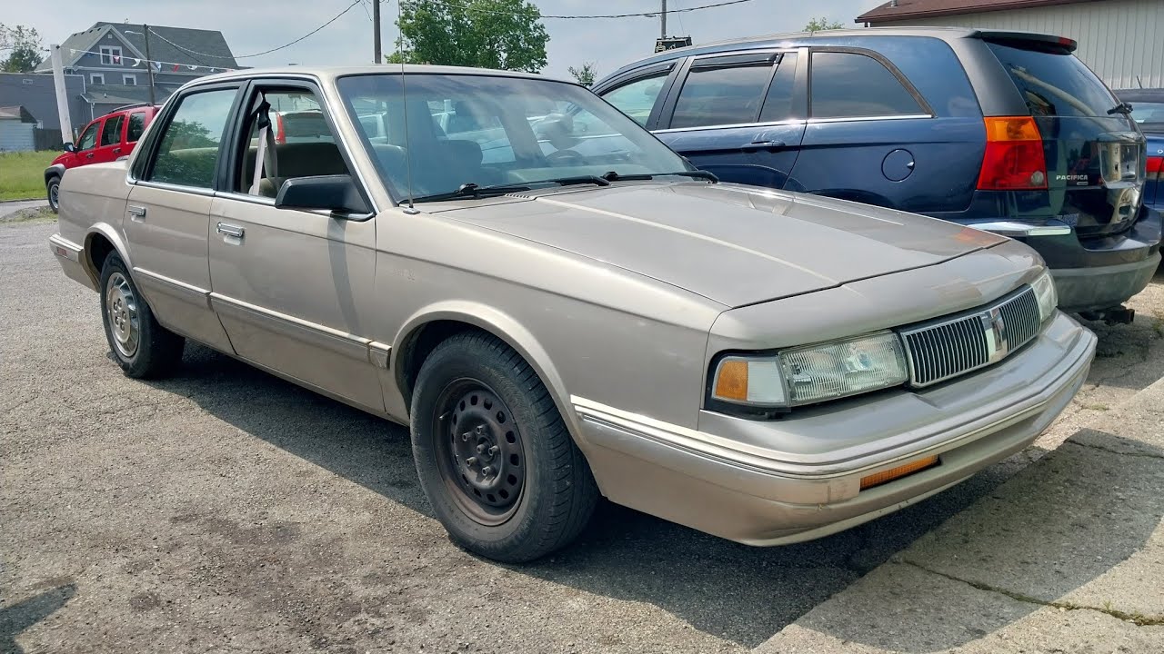1996 Oldsmobile Cutlass Ciera SL (тур и запуск)