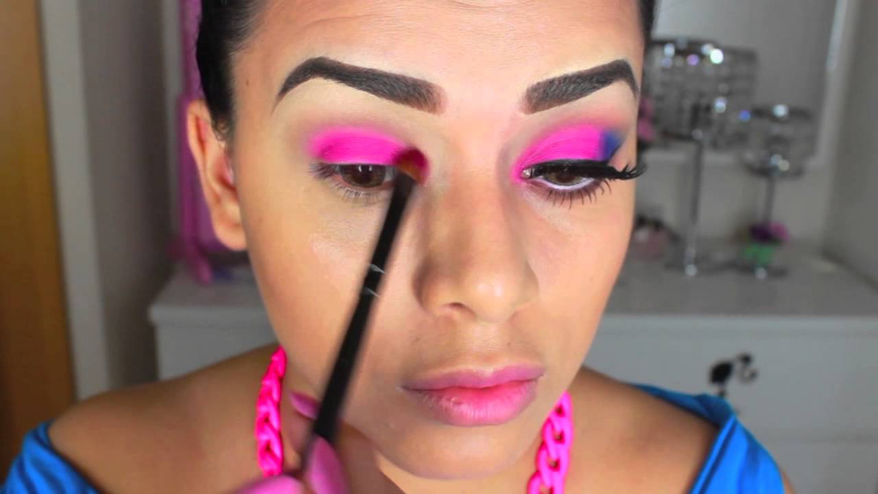 Electric Pink POR JEAMILETH DOLL