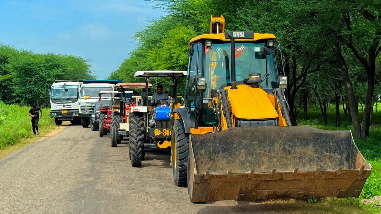 Jcb 3dx loading Mud in TATA Tippers Tractors Swaraj 855 Fe New Holland 3630 Tractor Jcb Thar Truck