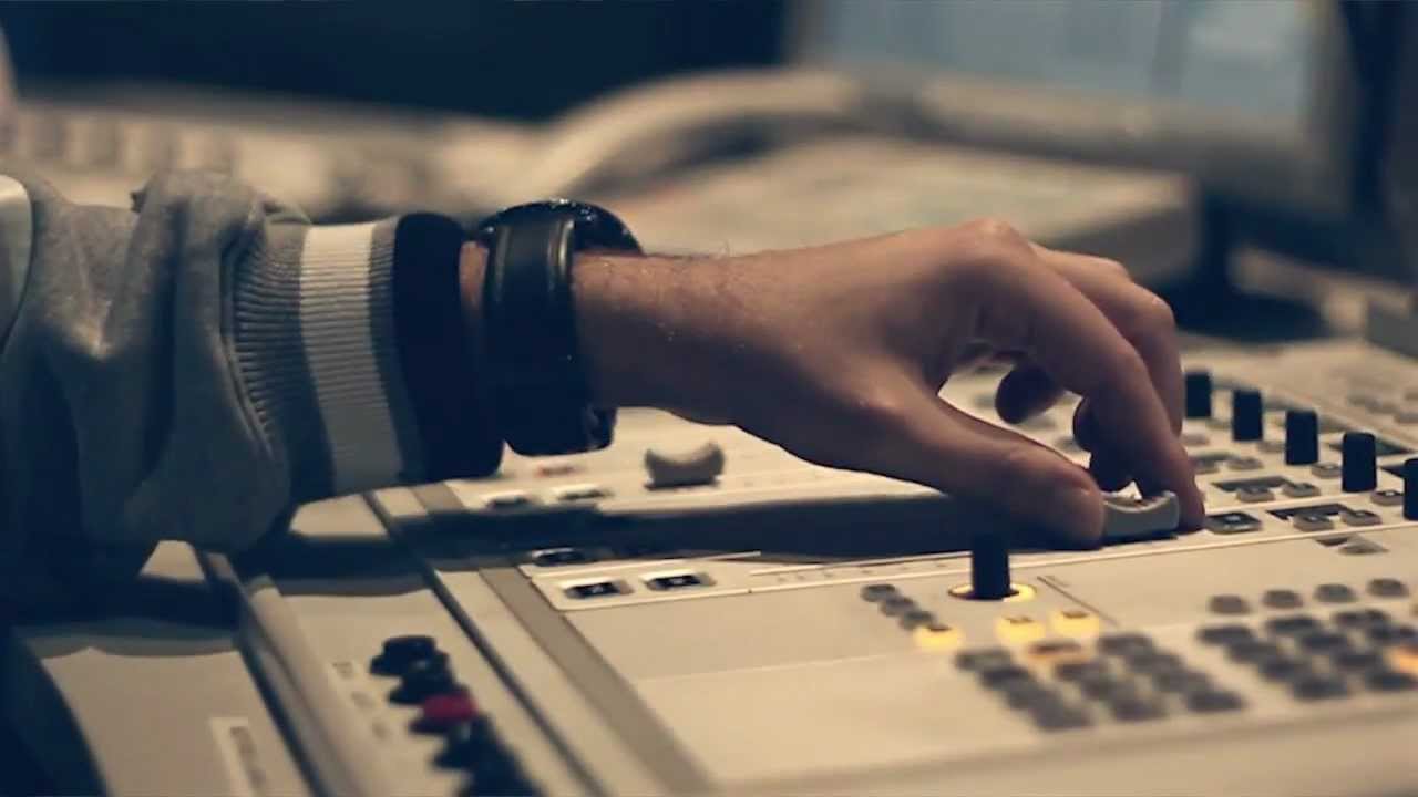 Proceente feat. Łysonżi, Igorilla, Jan Wyga, DJ Anusz - Własność intelektualna (DZŻMC Mixtape)