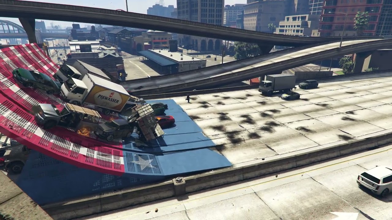 GTA 5 - Big ramp on highway! #gaming #gta #gta5 #viralvideos